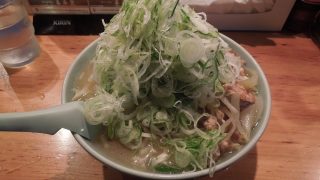 札幌でラーメン食べたいならネギたっぷりな「喜来登」がおすすめ!